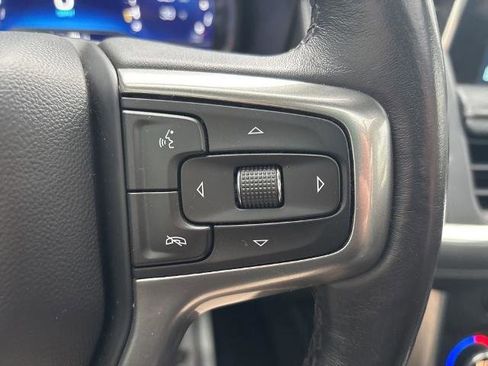 Certified 2023 Chevrolet Suburban Z71 w/ Luxury Package AWD/4WD image 25