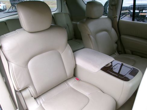 Used 2016 INFINITI QX80 2WD image 21