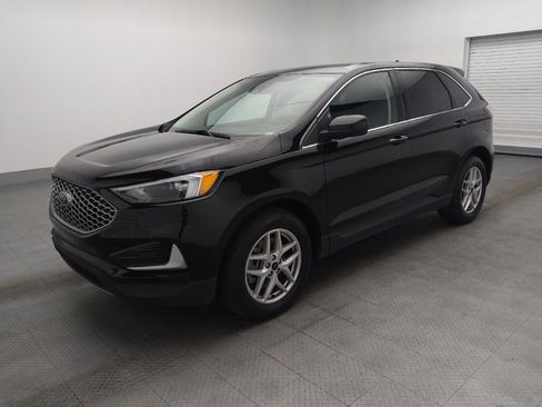 Used 2024 Ford Edge SEL image 2