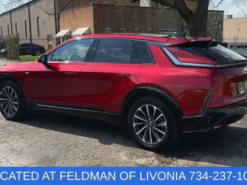 Used 2024 Cadillac Lyriq Sport w/ LPO, Floor Liner Package AWD/4WD image 6