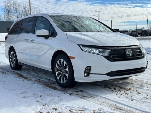 Used 2024 Honda Odyssey EX-L image 1