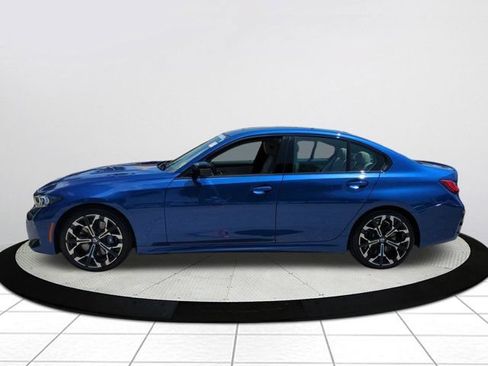 Used 2026 BMW 330i Sedan w/ M Sport Package RWD image 6