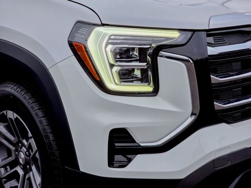 Used 2026 GMC Terrain Elevation image 8