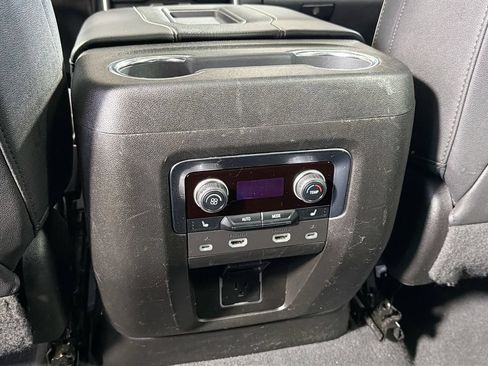 Used 2023 Chevrolet Tahoe Premier AWD/4WD image 29