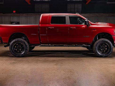 Used 2024 RAM 2500 Laramie w/ Night Edition AWD/4WD image 11