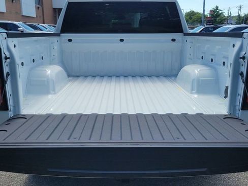 Used 2025 GMC Sierra 1500 Elevation AWD/4WD image 6