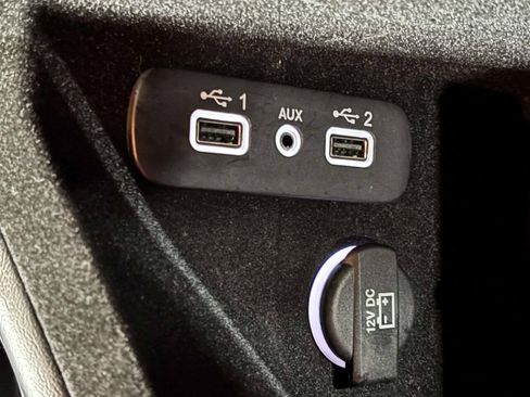 Used 2022 Dodge Challenger R/T Scat Pack w/ Driver Convenience Group RWD image 32