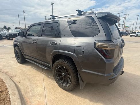 Used 2016 Toyota 4Runner 4WD image 5