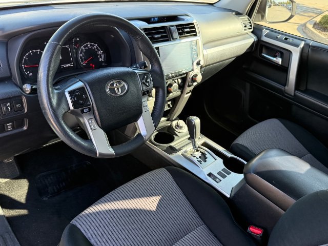 Used 2021 Toyota 4Runner SR5 AWD/4WD image 10