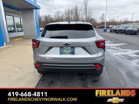 Certified 2024 Chevrolet Trax LS w/ LS Convenience Package image 6