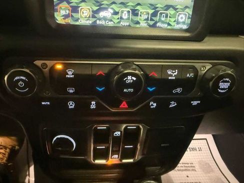 Certified 2021 Jeep Wrangler Unlimited Sahara AWD/4WD image 33