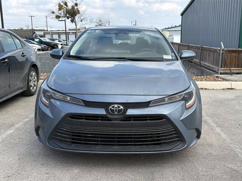 Certified 2025 Toyota Corolla LE image 2