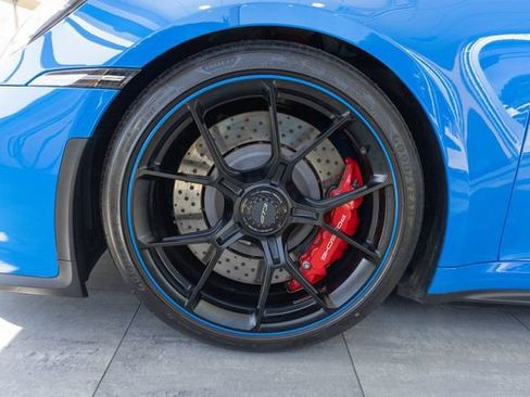 Used 2022 Porsche 911 GT3 RWD image 11