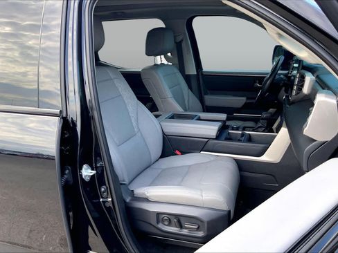 Used 2024 Toyota Tundra Limited w/ TRD Off-Road Package AWD/4WD image 8
