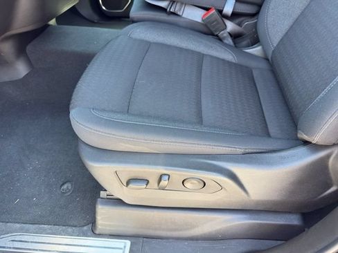 Used 2025 Chevrolet Silverado 2500 LT w/ Convenience Package AWD/4WD image 14