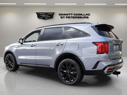 Used 2021 Kia Sorento SX image 3