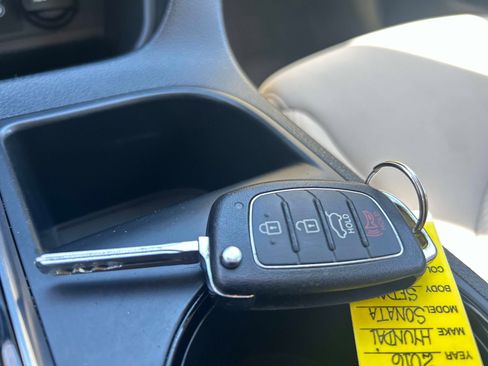 Used 2016 Hyundai Sonata SE image 21