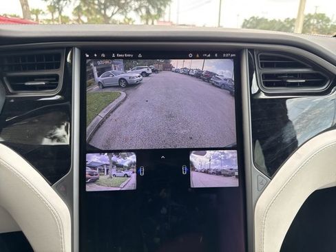 Used 2019 Tesla Model X 100D image 28