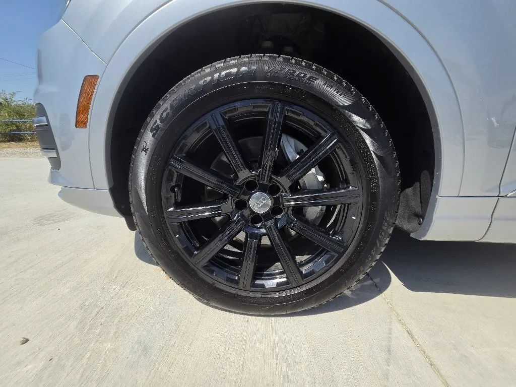 Used 2018 Audi Q7 3.0T Prestige w/ Prestige Package AWD/4WD image 10