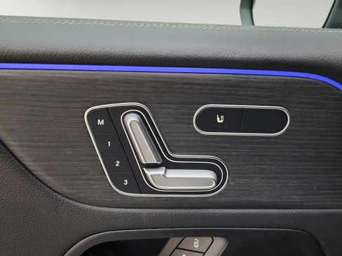 Used 2026 Mercedes-Benz GLB 250 image 29