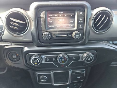 Used 2021 Jeep Wrangler Unlimited Sport AWD/4WD image 18
