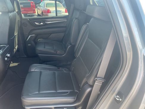 Certified 2022 GMC Yukon Denali w/ Advanced Technology Package image 8