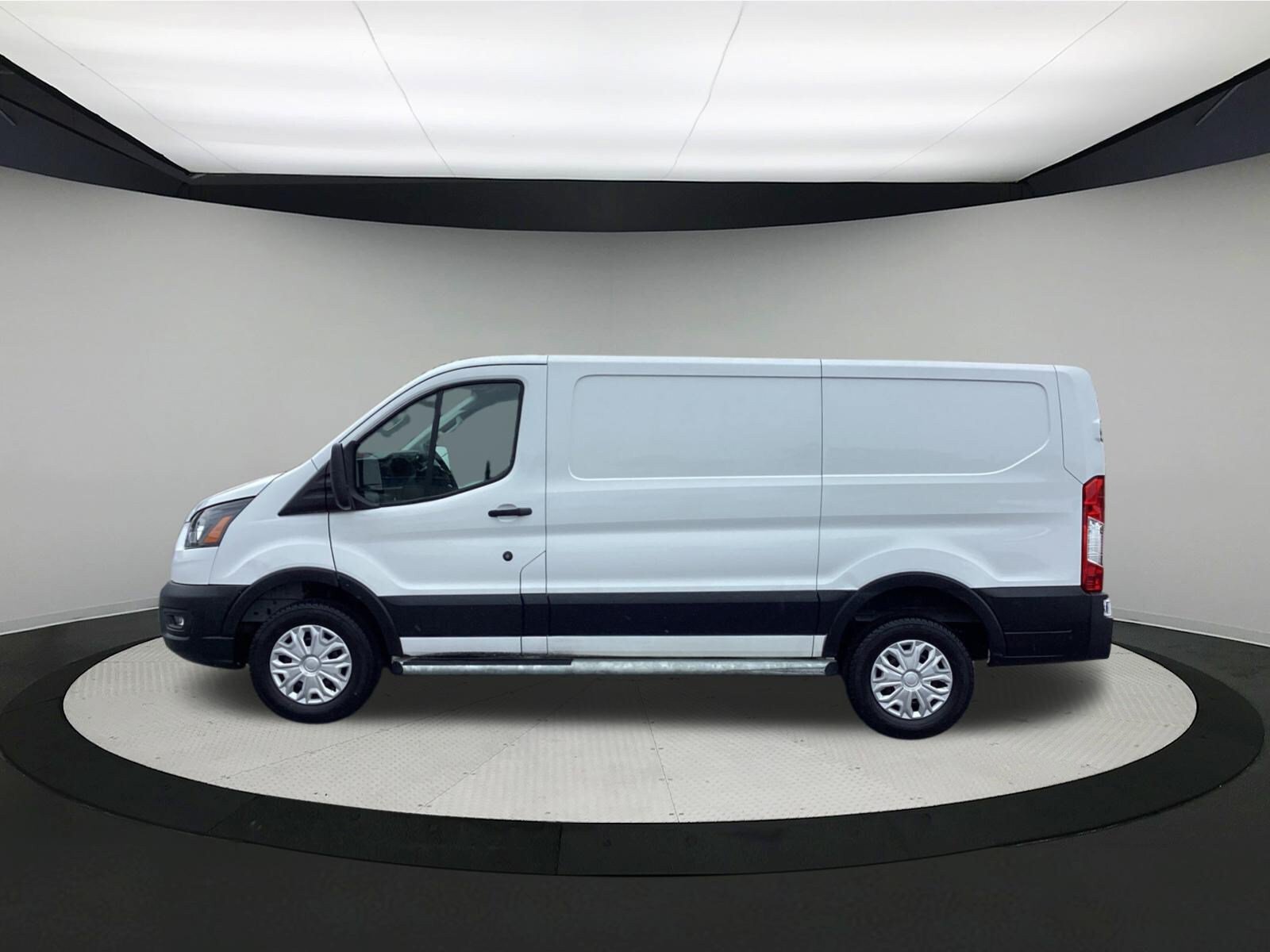 Used 2025 Ford Transit 250 Low Roof w/ Exterior Upgrade Package RWD image 5