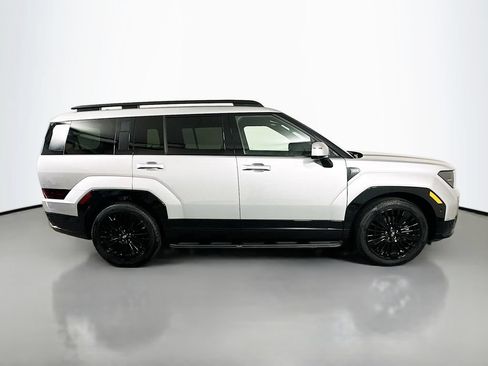 Certified 2025 Hyundai Santa Fe Calligraphy FWD image 4