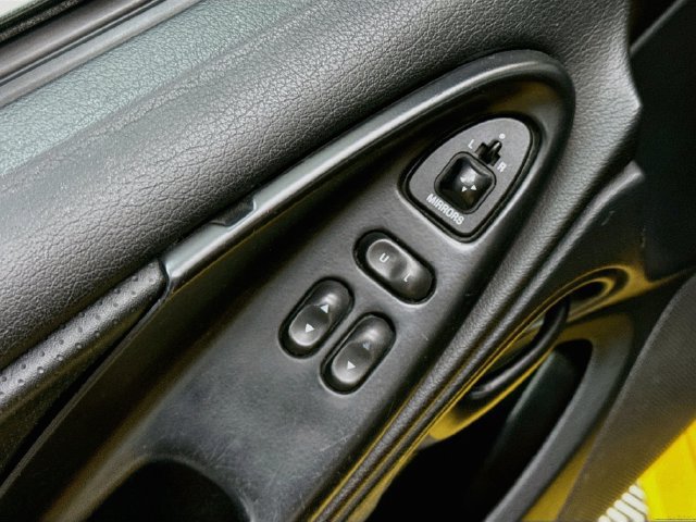 Used 1995 Ford Mustang GT RWD image 16