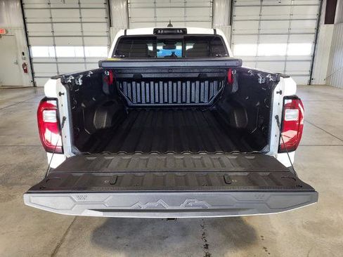 Used 2024 GMC Canyon Elevation w/ Elevation Premium Package image 10