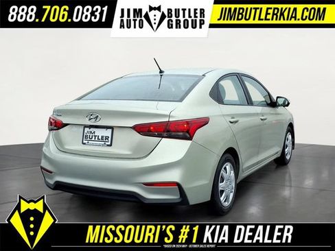 Used 2019 Hyundai Accent SE FWD image 22