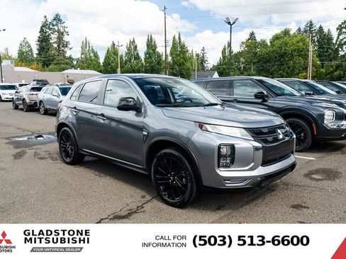 Used 2025 Mitsubishi Outlander Sport LE AWD/4WD image 28