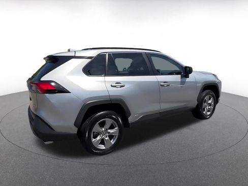 Used 2025 Toyota RAV4 LE AWD/4WD image 14