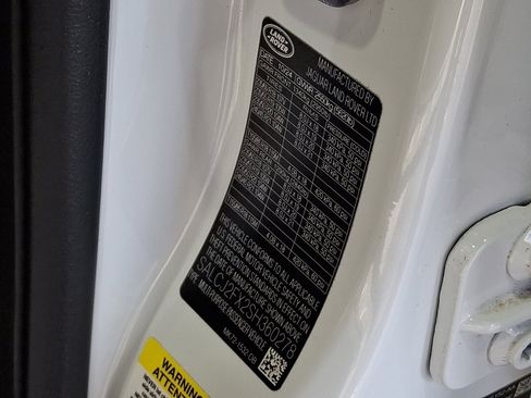 Certified 2025 Land Rover Discovery Sport S image 27