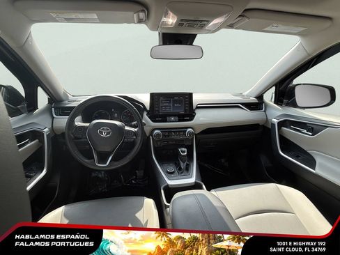 Used 2022 Toyota RAV4 XLE Premium AWD/4WD image 23