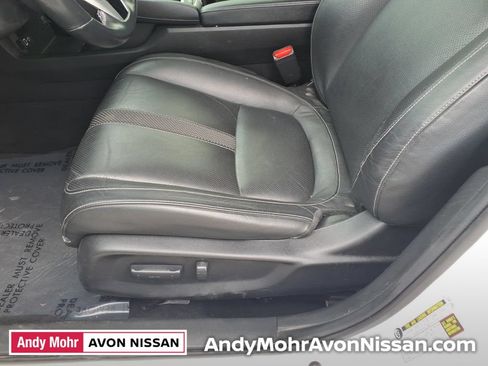 Used 2019 Honda Civic Touring image 15