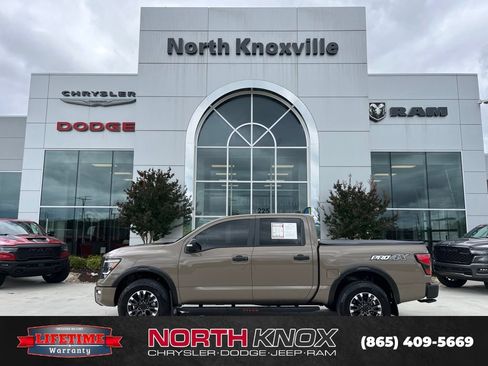 Used 2024 Nissan Titan PRO-4X w/ Pro-4x Convenience Package AWD/4WD image 2