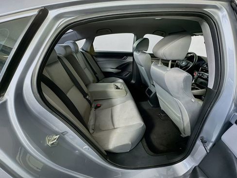 Certified 2018 Honda Accord LX image 25
