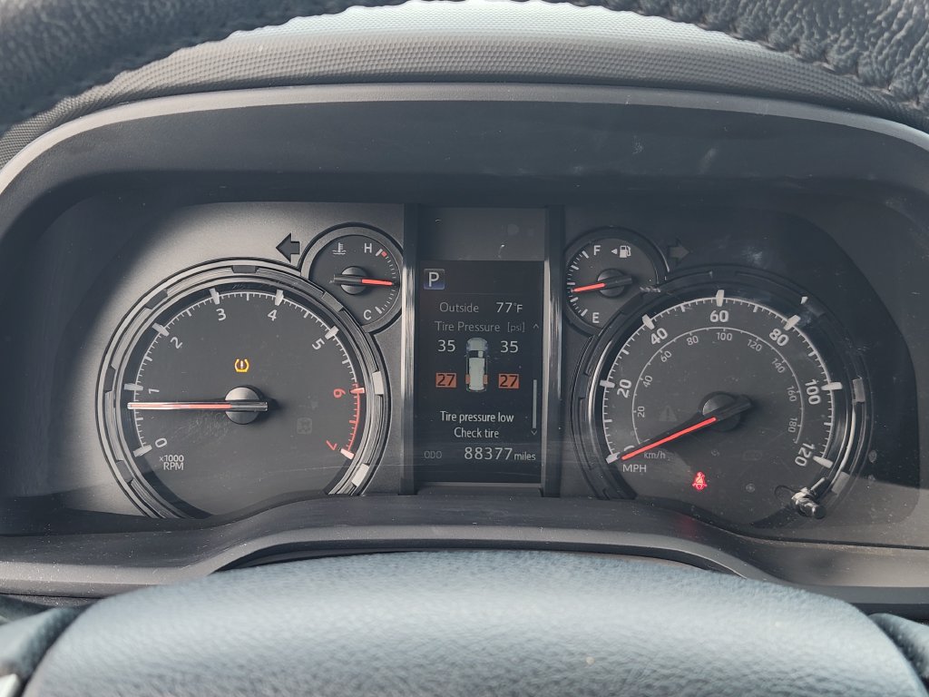 Used 2023 Toyota 4Runner SR5 Premium w/ Moonroof Package AWD/4WD image 10