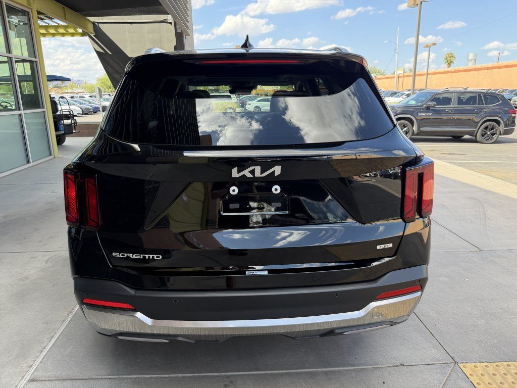 Used 2025 Kia Sorento EX w/ EX Panoramic Sunroof Package AWD/4WD image 13