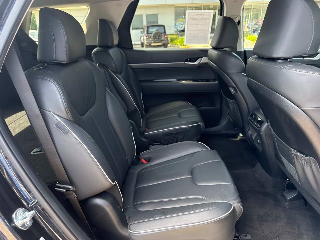 Used 2024 Hyundai Palisade SEL FWD image 13