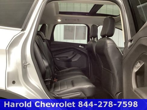 Used 2018 Ford Escape Titanium image 9