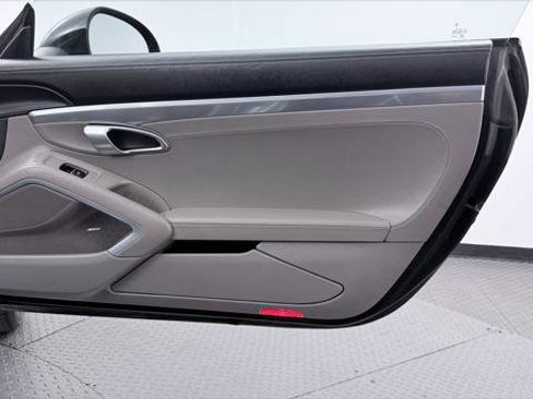 Used 2013 Porsche 911 Carrera image 18