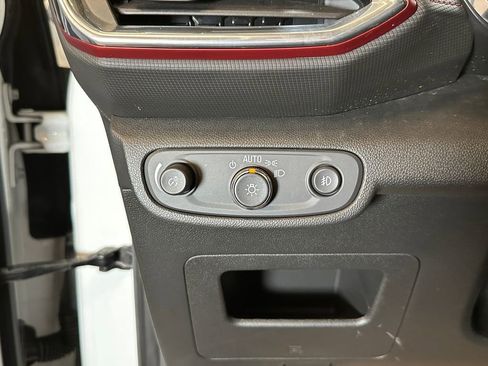 Used 2022 Chevrolet TrailBlazer RS image 18