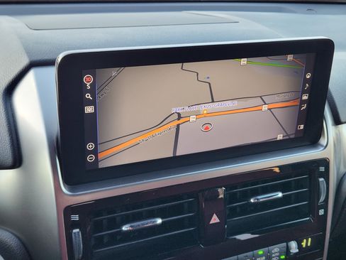 Used 2023 Lexus GX 460 Luxury image 19