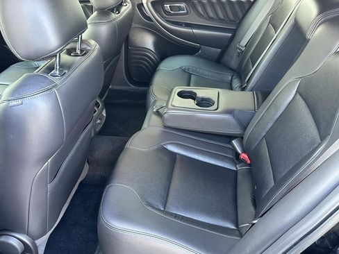 Used 2017 Ford Taurus SEL w/ Equipment Group 201A image 7