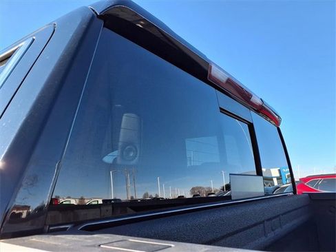 Used 2021 GMC Sierra 1500 SLT w/ SLT Premium Package image 32