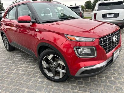Used 2022 Hyundai Venue SEL