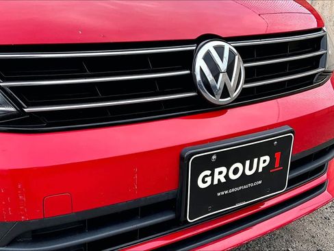 Used 2016 Volkswagen Jetta Sport w/ Lighting Package image 29