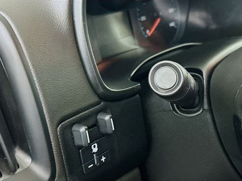 Used 2022 GMC Canyon Elevation w/ Trailering Package image 16